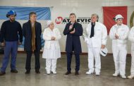 Macri y Etchevehere participaron de la reapertura de una planta frigorífica