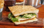 El CAESAR Chicken Sandwich